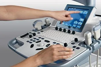 GE HealthCare Vivid T8 УЗИ аппарат