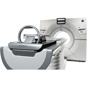 GE HealthCare Revolution CT компьютерный томограф 